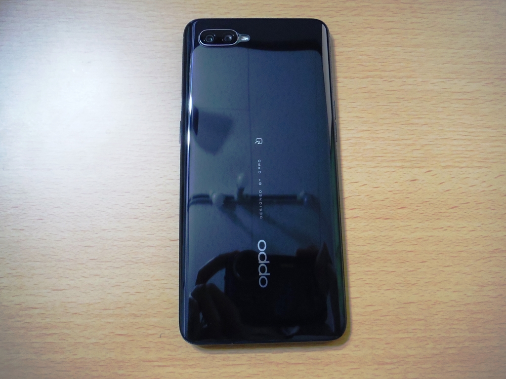 スマートフォン「OPPO Reno A」