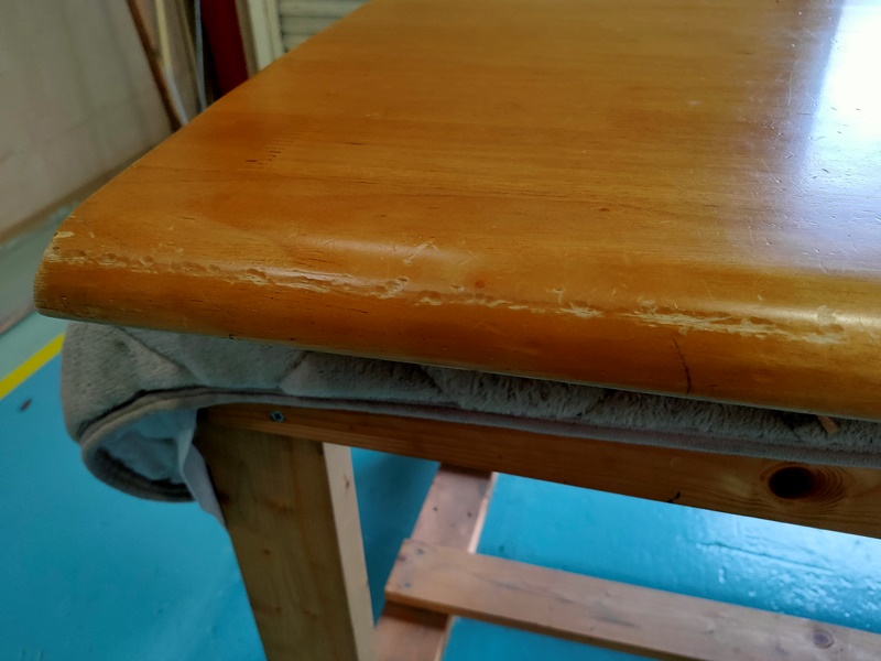 リビングダイニングテーブル ソフト99 ウレタンクリアー塗装