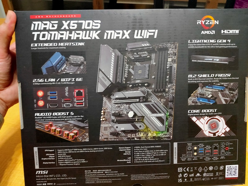 MSI MAG X570S TOMAHAWK MAX WIFI