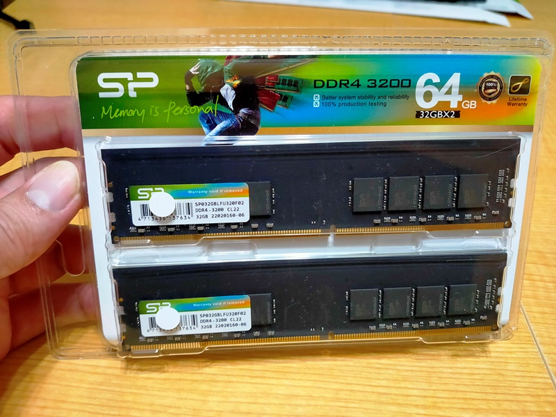 
シリコンパワー デスクトップPC用 メモリ DDR4 3200 PC4-25600 32GB x 2枚 (64GB) 288Pin 1.2V CL22 SP064GBLFU320F22	