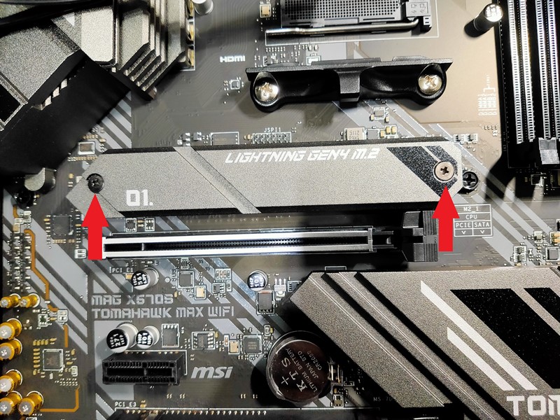 M.2 SSDの取り付け