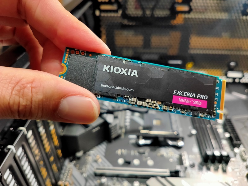 キオクシア KIOXIA 内蔵 SSD 1TB NVMe M.2 Type 2280 PCIe Gen 4.0×4 EXCERIA PRO SSD-CK1.0N4P/N