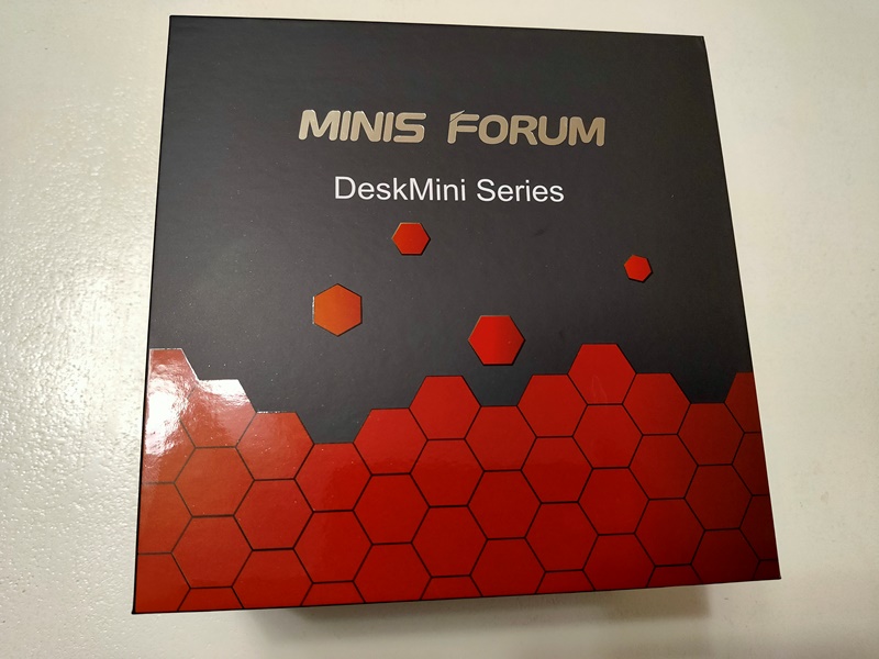 MINISFORUM DeskMini UM350 ミニPC