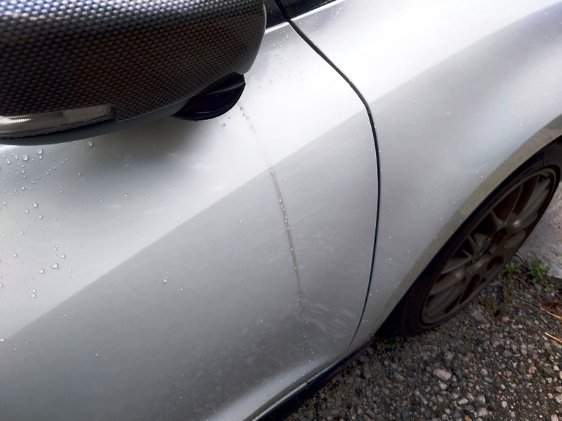 車の雨染みを予防する対策を色々試して最良の防止策はどれか見つけたい