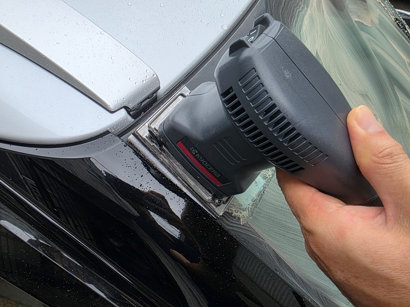 車窓ガラス　磨き 角