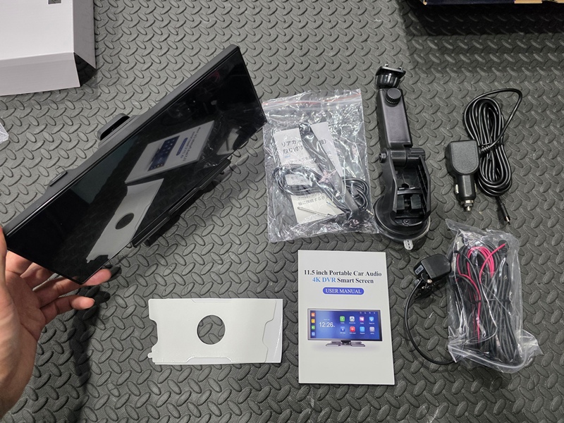 11.5インチ ディスプレイオーディオ(ドラレコ付き) 内容物