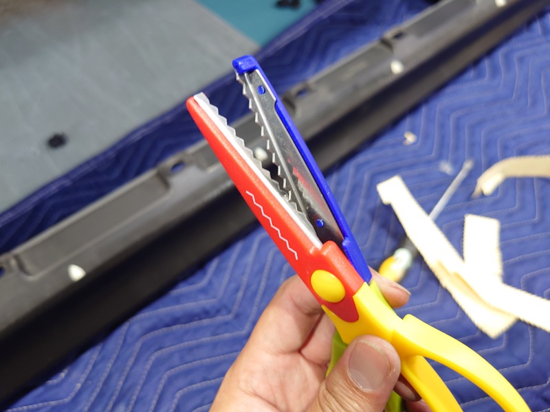 ギザギザはさみ