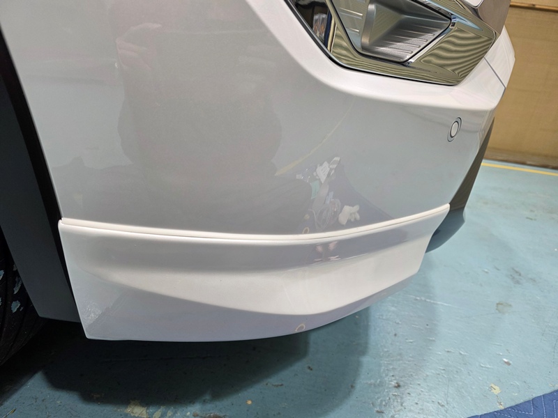 アウトランダーPHEV　フロントアンダーガーニッシュ　取り付け