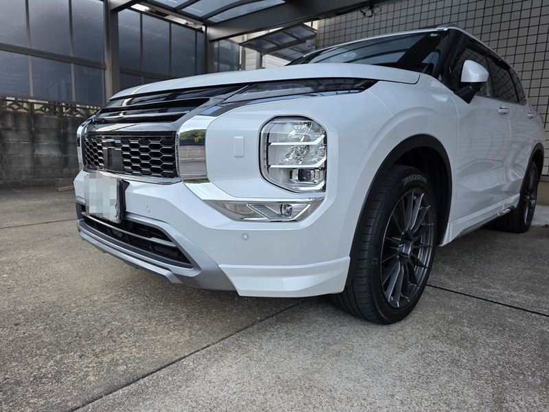 アウトランダーPHEV　フロントアンダーガーニッシュ　取り付け