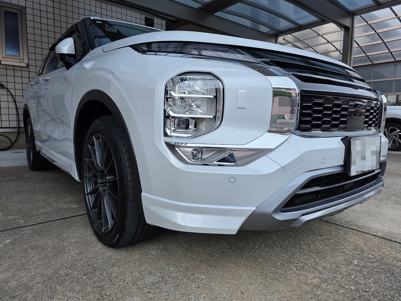 アウトランダーPHEV　フロントアンダーガーニッシュ　取り付け