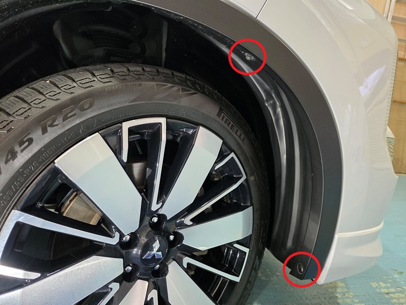 エフシーエル アウトランダー用 2色切替 フォグランプ 交換作業