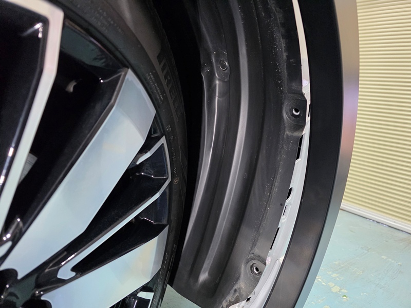 エフシーエル アウトランダー用 2色切替 フォグランプ 交換作業