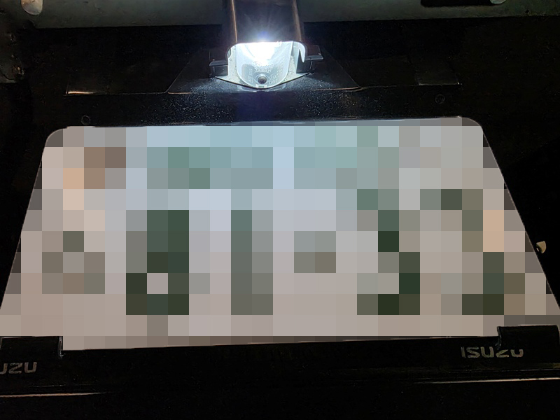 トラック　LED交換　ナンバー灯