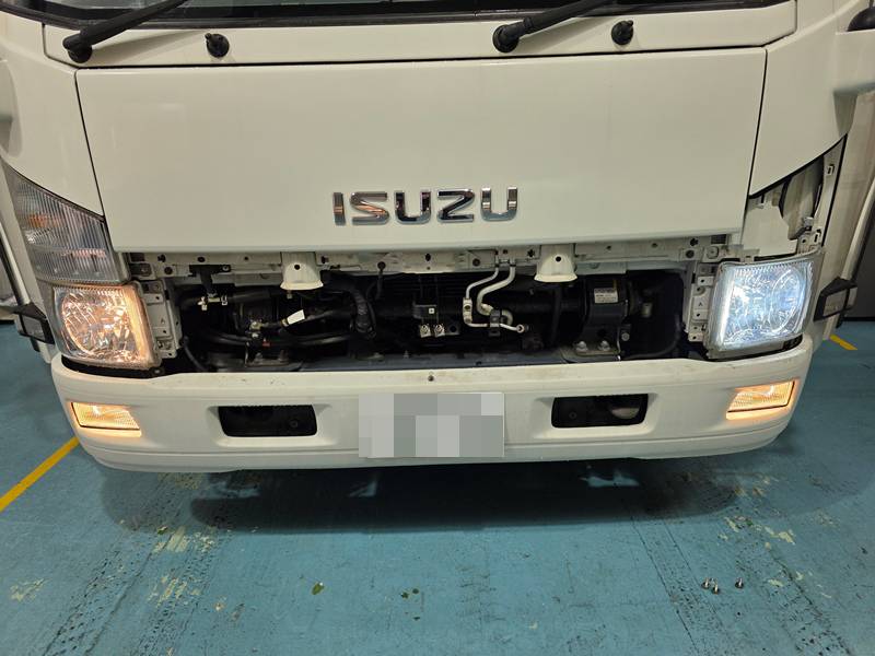 トラック　LED交換　ヘッドライト